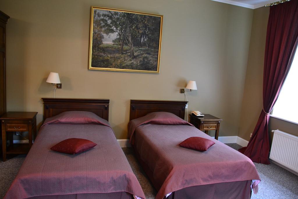 Birinu Pils Hotel Bīriņi Cameră foto
